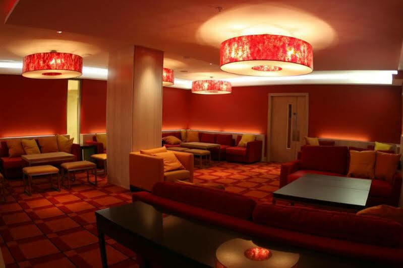 Pillo Hotel & Leisure Club Ashbourne Ngoại thất bức ảnh